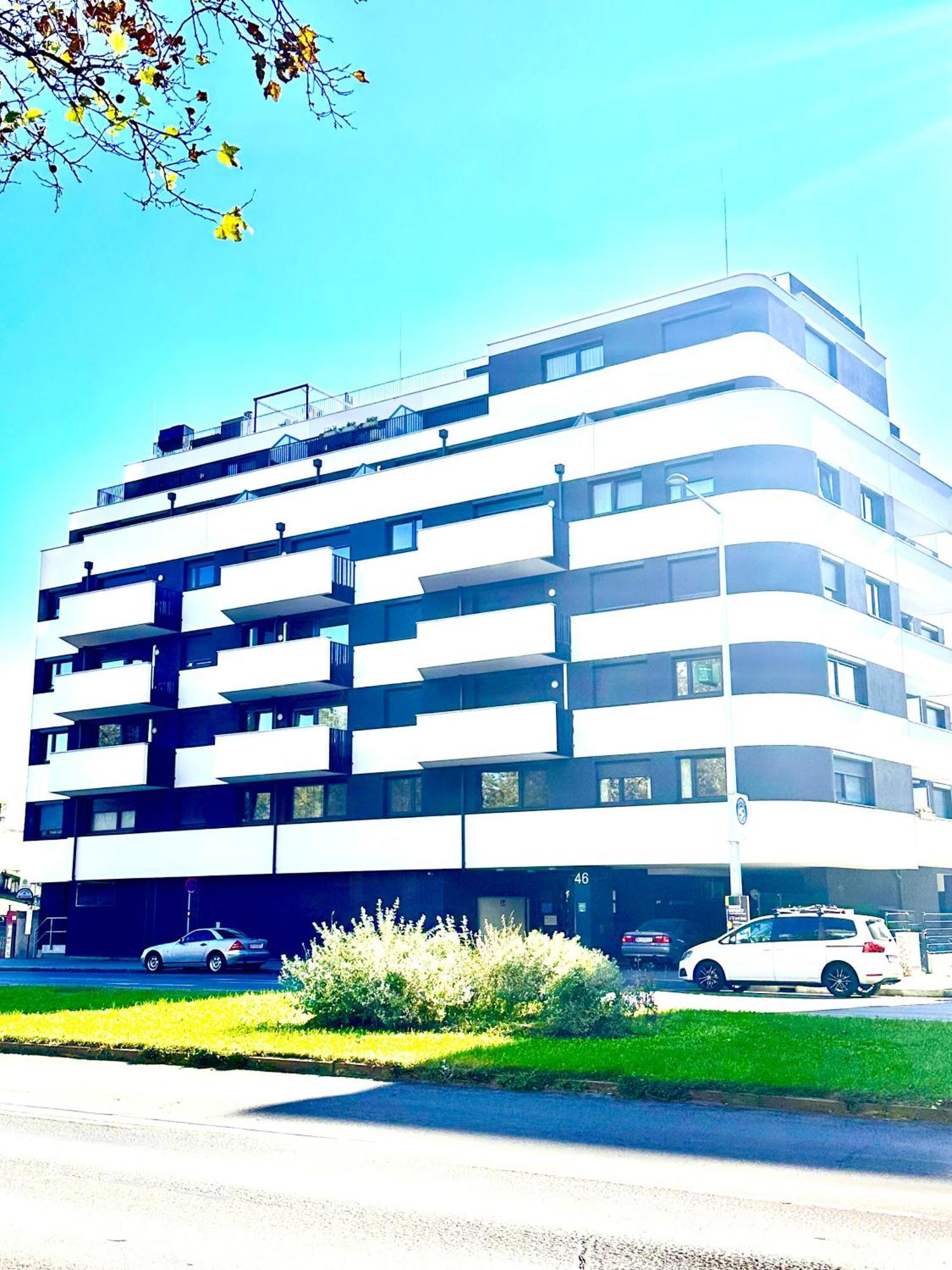 Ursula Rose Collection An Der Donau Viena Exterior foto