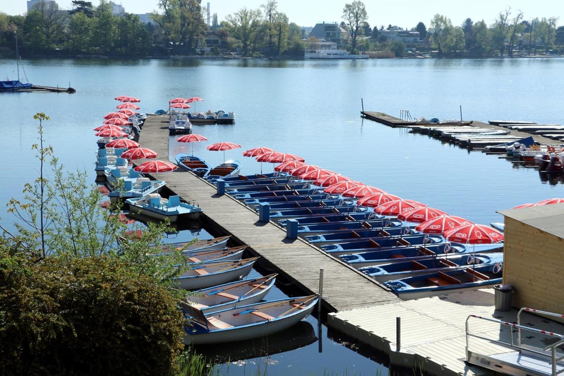 Ursula Rose Collection An Der Donau Viena Exterior foto
